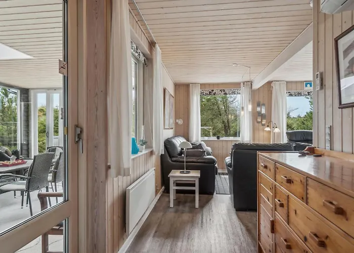 3 Bedroom Stunning In 別荘